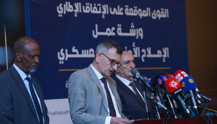 فولكر :يؤكد أهمية وجود جيش سوداني موحد وحديث