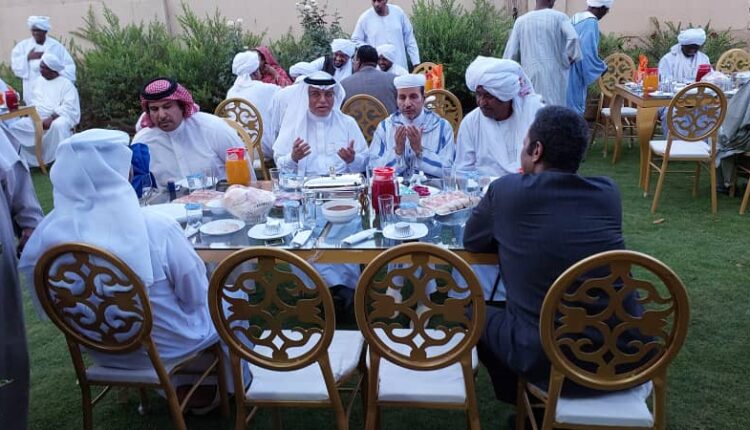 *سفير خادم الحرمين الشريفين يشارك في إفطار حزب الأمة القيادة الجماعية