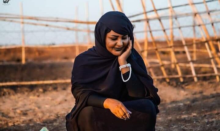 الشاعرة نضال الحاج تجهش بالبكاء بسبب..