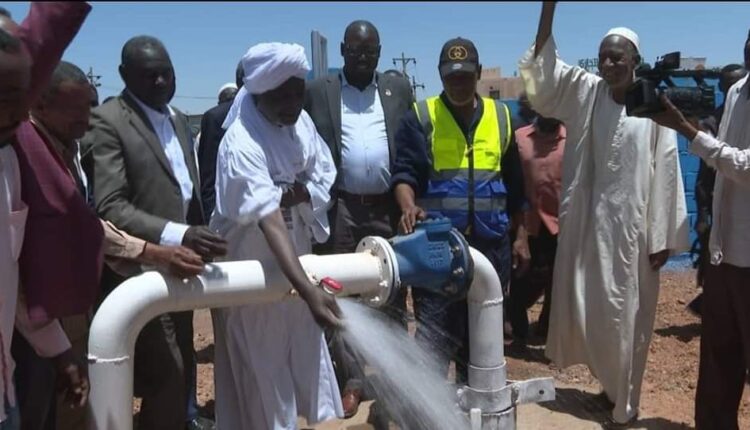 وزير المالية الاتحادي ووالي الخرطوم يشهدان دخول 4 محطات للمياه الجوفية بالسلمة من دعم المسؤولية المجتمعية بالمعادن ..