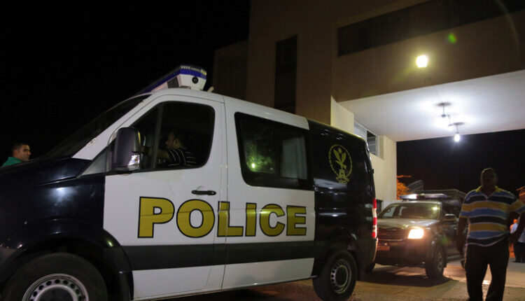 أم مصرية ترتكب جريمة بشعة ومقززة بحق ابنها.. أمر لا يصدق!