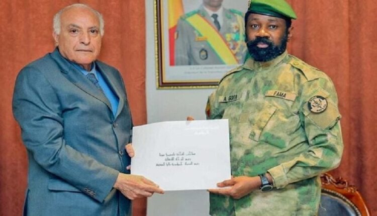 الجزائر ومالي تؤكدان رغبتهما بإعادة إطلاق اتفاق السلام