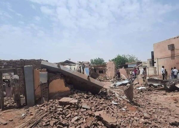 الجيش يتوعد بمحاسبة قوى سياسية يقول إنهم ساندوا الدعم السريع