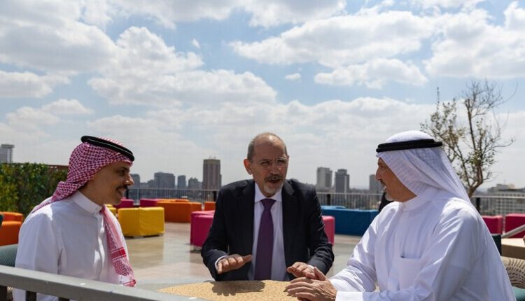 اجتماع ثلاثي أردني كويتي سعودي في القاهرة