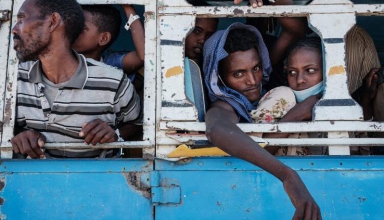 ماذا يفعل موظفو السودان من دون "راتب أبريل"؟