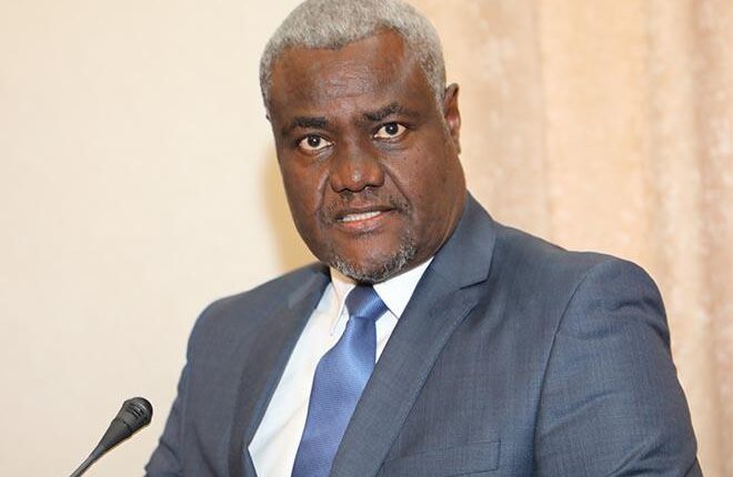 رئيس مفوضية الاتحاد الأفريقي: لا حل عسكريا للأزمة السودانية