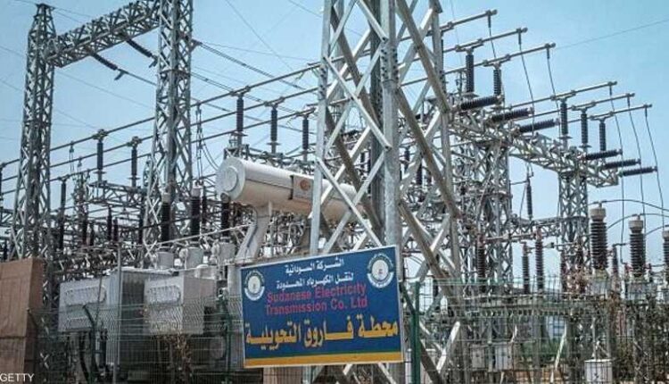 خلال لقائه ببورتسودان: وزير شؤون مجلس الوزراء المكلف عثمان حسين يناقش مع السفير المصري هاني صلاح زيادة الطاقة الكهربائية الواردة الي السودان الي 1000 ميقاواط.