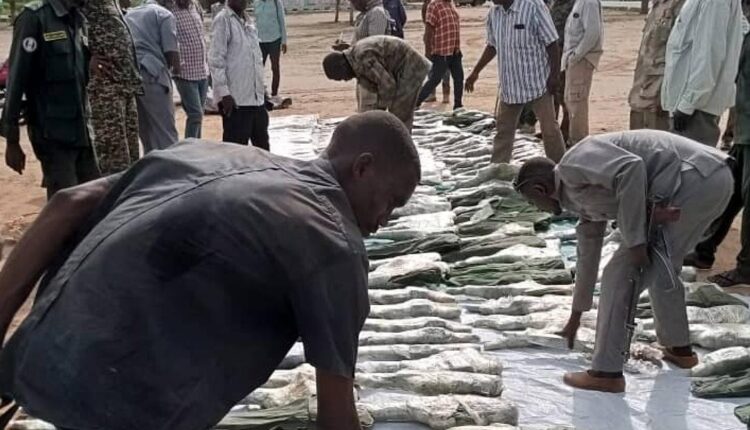 ضبط أسلحة ومعدات عسكرية متطورة بولاية كسلا