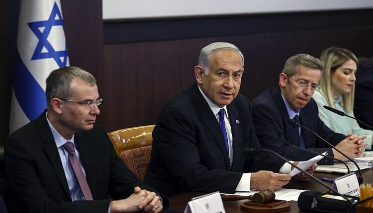 نتنياهو يرسل "رسالة واضحة" لمصر بشأن مقتل الجنود الثلاثة واستياء في الكنيست من رواية القاهرة