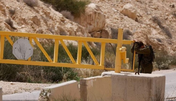 "المجند المصري شل حركة الجنود الإسرائيليين".. الكشف عن معلومات خطيرة حول مقتل الجنود