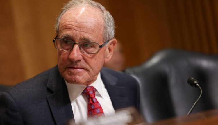 سيناتور امريكي يوجه انتقادات لاذعة لإدارة بايدن حول العقوبات المعلنة تجاه السودان