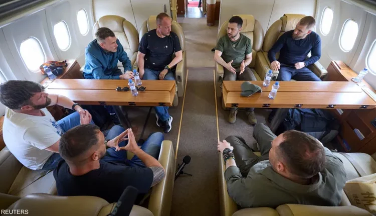 زيلينسكي يصطحب قادة موقعة أزوفستال.. والكرملين غاضب من تركيا