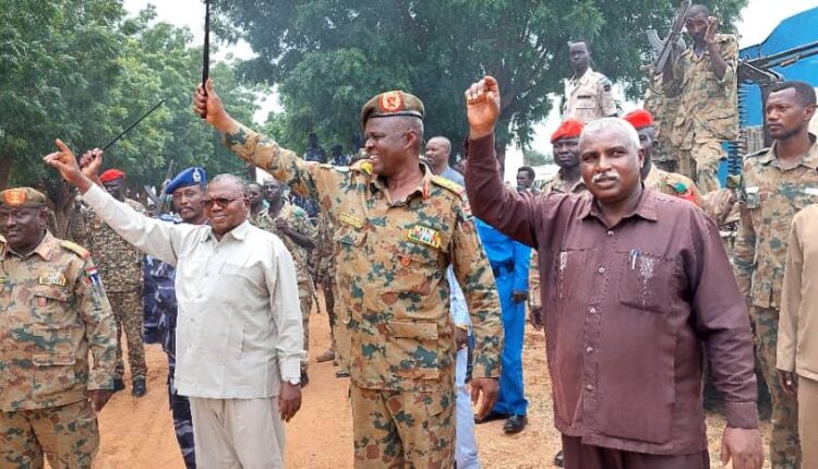 شباب وتجار مدينة كادقلي يقدمون دعماً سخيا للقوات المسلحة