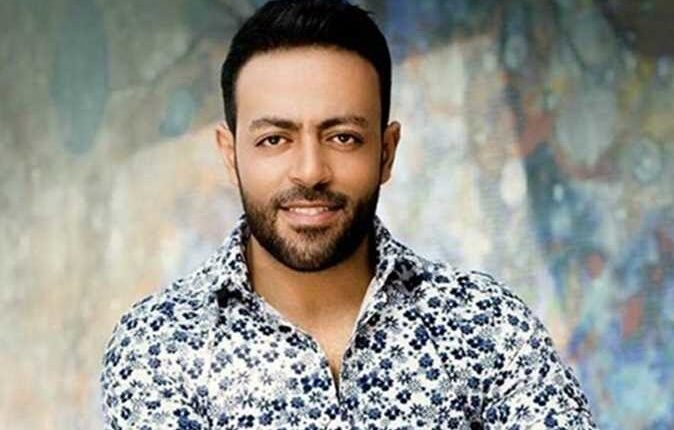 عمرو مصطفى يهاجم تامر عاشور.. ويعترف بزيارة طبيب نفسي