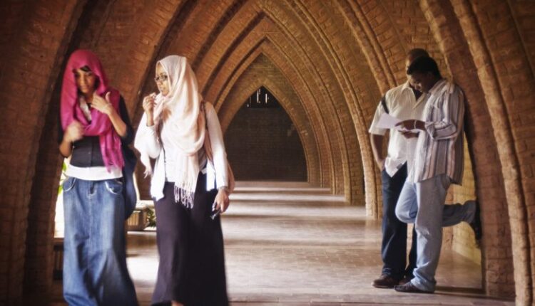 قرار بتعطيل الدراسة بجميع الجامعات الحكومية والخاصة في السودان