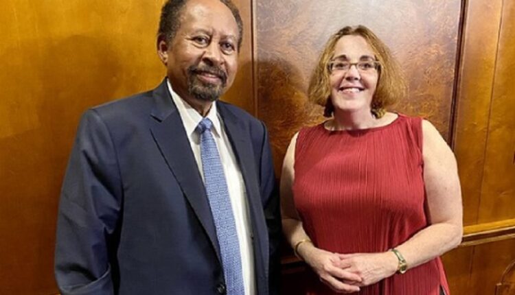 امريكا تتحدث عن عملية سياسية جديدة في السودان وحمدوك يعود للأضواء ويجتمع بمولي