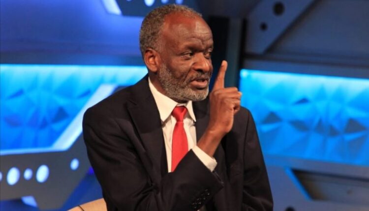 أول تغريدة لرئيس العدل والمساواة بالسودان.. اعتذار وندم