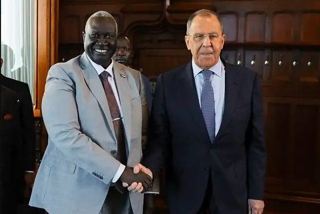 عقار يؤكد على أهمية مشاركة روسيا في الجهود الرامية لحل الأزمة السودانية