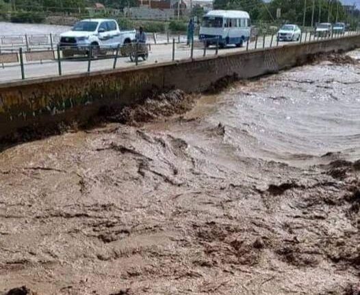 هطول امطار غزيرة بولاية كسلا تتسبب فى كسر خور سوميت