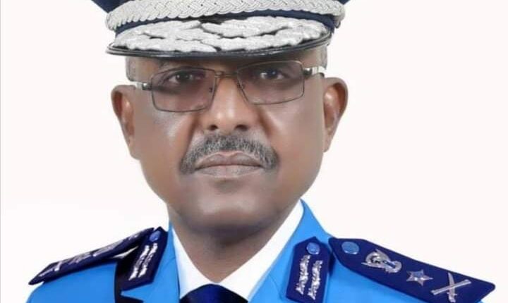 وزير الداخلية يعلق على تكلفة الجوازات المثيرة للجدل