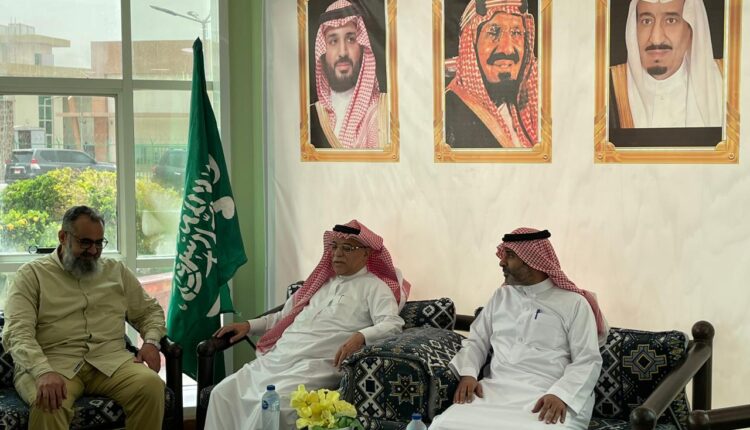 سفير خادم الحرمين الشريفين بالسودان يستقبل مدير مؤسسة البصر العالمية
