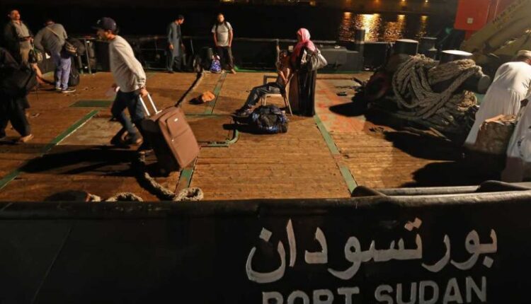 السودان يتلقى مساعدات طبية من الجامعة العربية ومصر والكويت