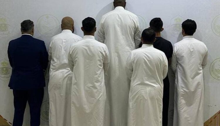 السعودية :القبض على 7 أشخاص لتجسيدهم مهمات رجال الأمن بشكل غير لائق