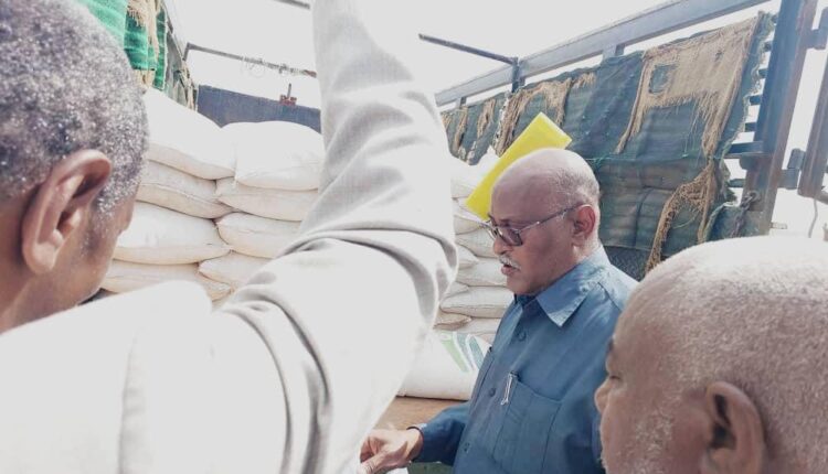 مؤسسة الجزيرة للتمويل الأصغر توزيع سماد اليوريا ل2500 مزارعاً