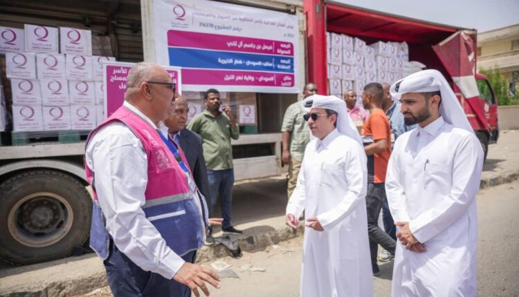 السفير القطري يُدشن أول تدخل لإغاثة متضرري السيول بنهر النيل