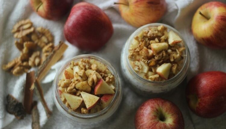 شوفان بالجوز والتفاح للرجيم