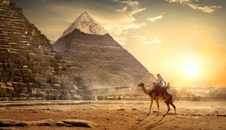 حكومة مصر تكشف الحقيقة فرض 1000 دولار رسوم دخول السياح