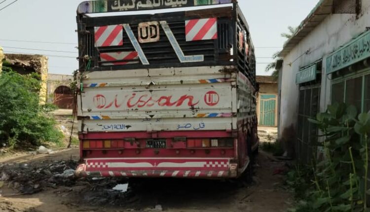 شاحنة بسوق الدويم تثير الشكوك حولها ومناشدات للسلطات