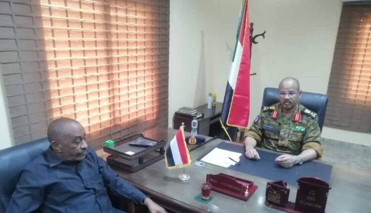 الفريق ابراهيم جابر يؤكد اهتمام الحكومة الاتحادية بالعمل على تكملة مشروع مياه القضارف