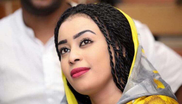 من هي إيمان الشريف