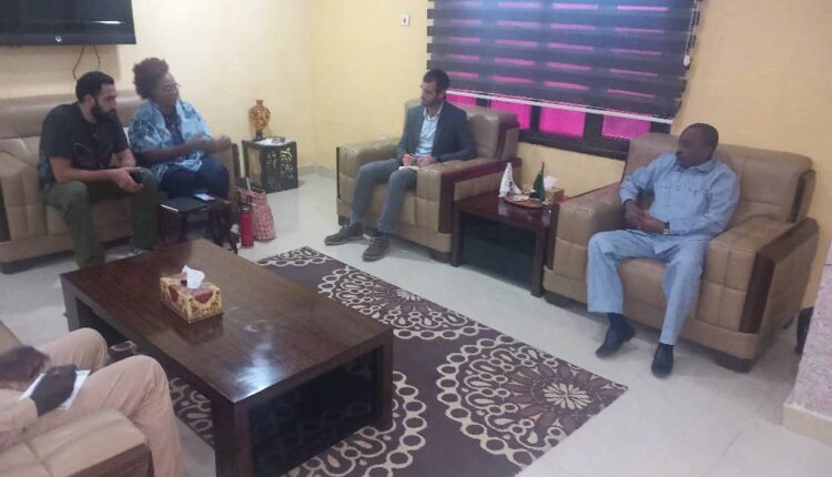 والى القضارف يدعو المجلس النرويجى للاسهام فى القضايا المتعلقة بمساعدة المجتمع المستضيف والنازحين