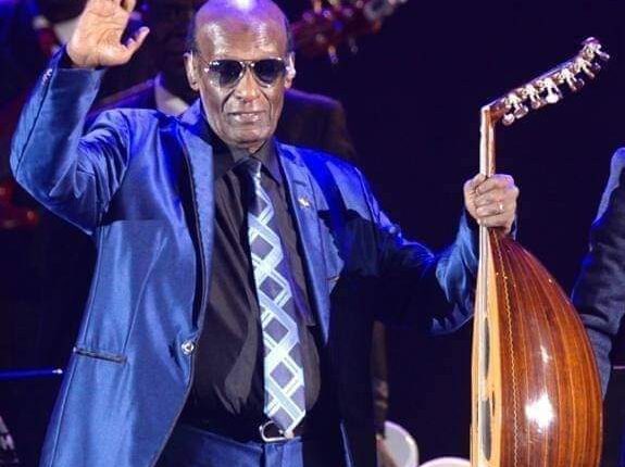 الهندي : الفنان محمد الامين أسهم بابداعه وفكره وجهده في تشكيل الوعي الوطني