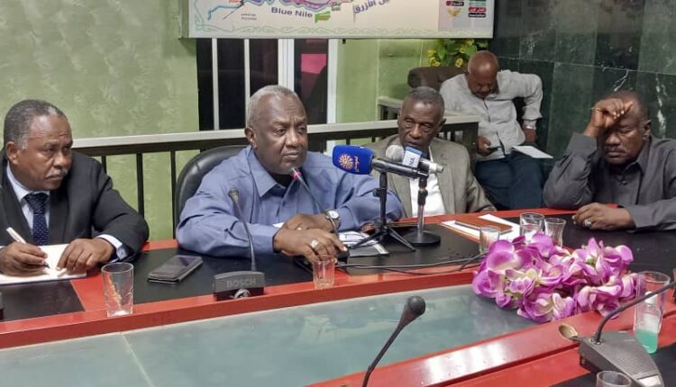 البنك الزراعي وصول باخره محمله بالسماد الي ميناء بورتسودان والشروع في ترحيلها الي مناطق الانتاج