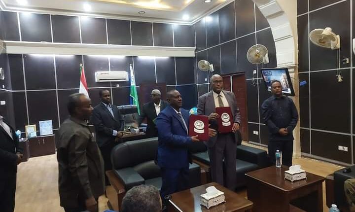 الطاهرابراهيم الخير يتسلم قيادة حكومة الجزيرة