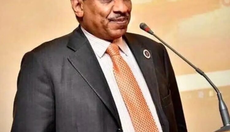 السفير طارق حسن أبو صالح يقدم استقالته من وزارة الخارجية