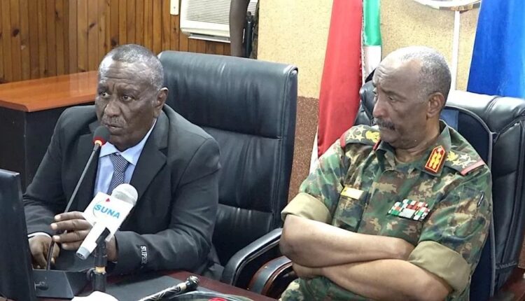 البرهان يتلقى تنويرا عن الاوضاع بالجزيره