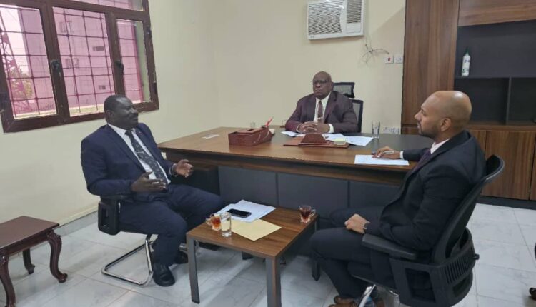 وزير العدل : يلتقي رئيس المفوضية القومية لحقوق الإنسان