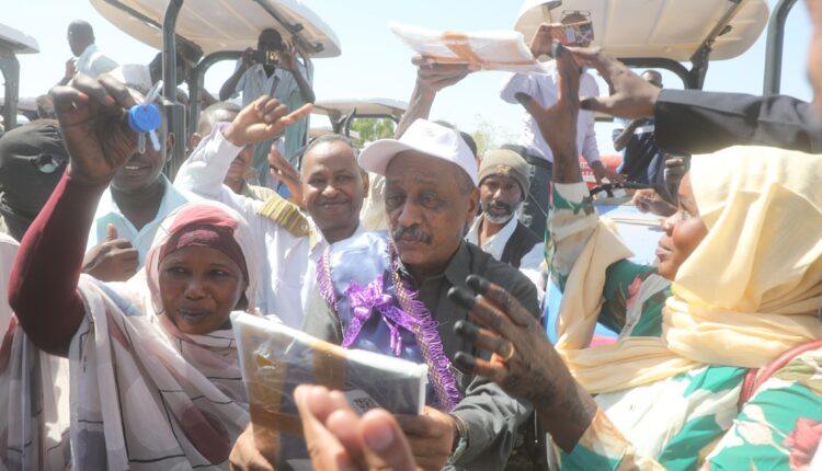 حكومة القضارف تشهد تسليم آليات زراعيه للجمعيات الزراعيه النسويه وصغار المزارعين من منظمة ZOA بالقضارف