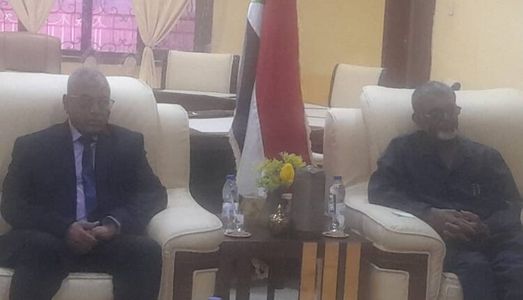 الامين العام لزكاة يستهل جولاته التفقديه بالولاية القضارف