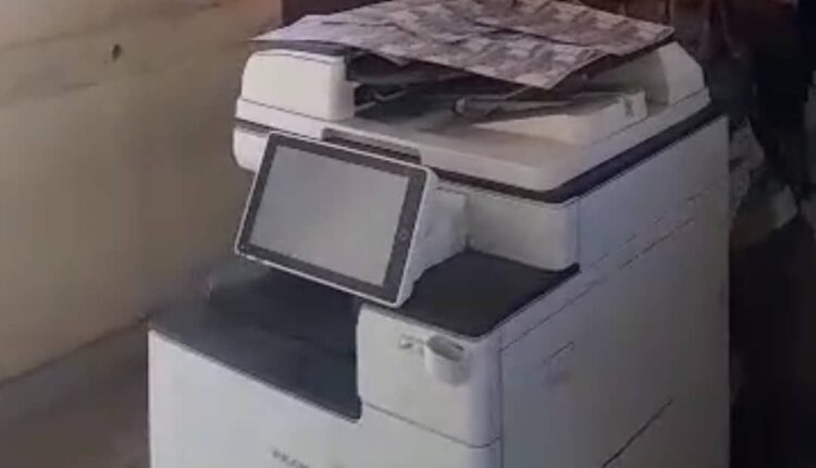 مداهمة منزل وضبط ماكينات لتزييف العملات في الخرطوم